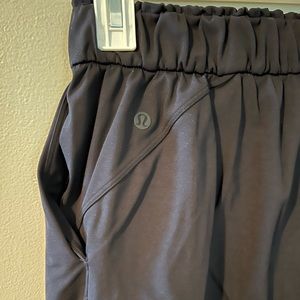 Lululemon stretch high rise pant 7/8 EUC